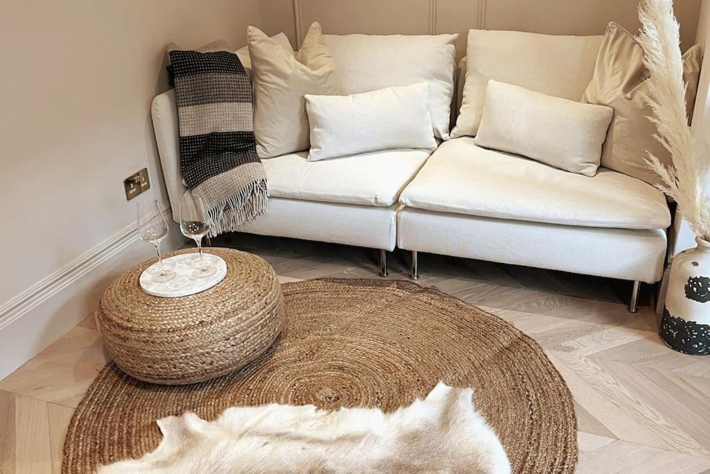 Courtyard Garden, Beautifully Finished Flat - Ba1 Διαμέρισμα Μπαθ Εξωτερικό φωτογραφία